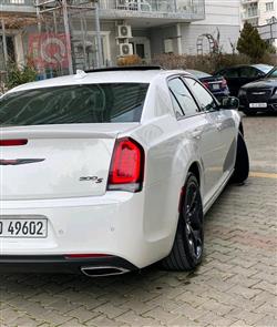 كرايسلر 300